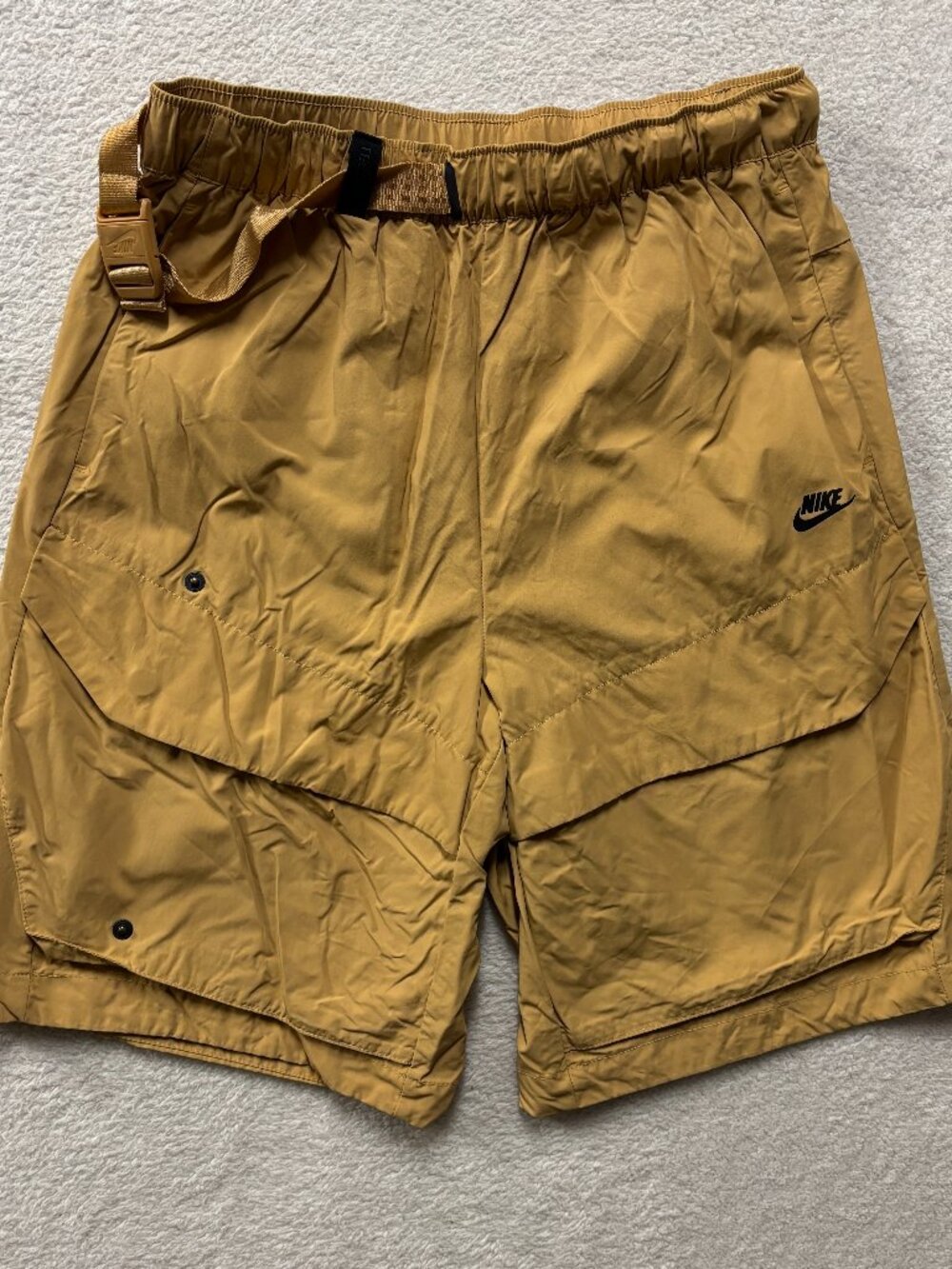 Nike Tech Pack Woven Unlined Cargo Shorts Mens Small Khaki Twine Brown Yellow